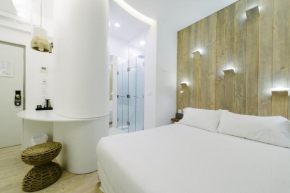 Гостиница Atypik Hotel  Клиши-Ла-Гаренн